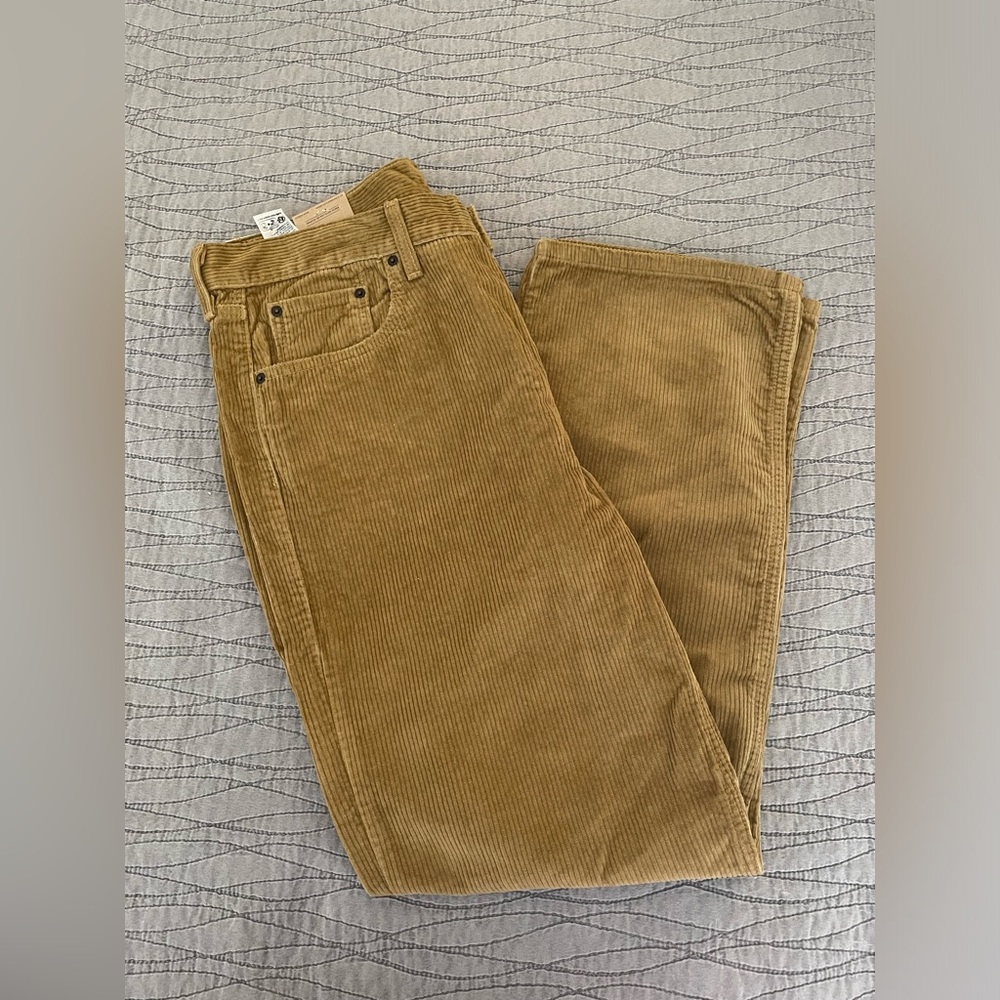 NWT Levi’s Low Pro Tan Jeans Size 32X30